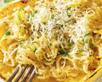 Спагетти-сквош с пармезаном